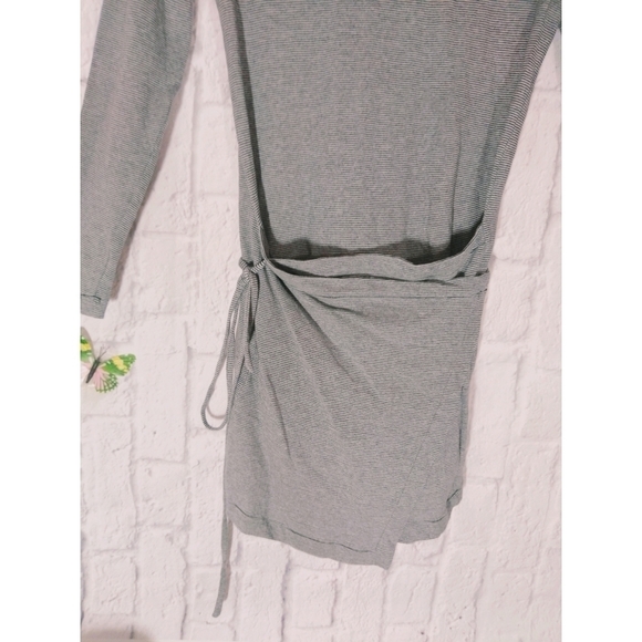 Avec Les Filles Striped Wrap Jersey Dress - Picture 5 of 8